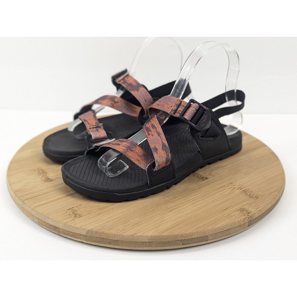 Chaco Lowdown Sport Sandals Womans 7 Black Red Aztec Southwestern Flats Outdoor - Picture 3 of 10